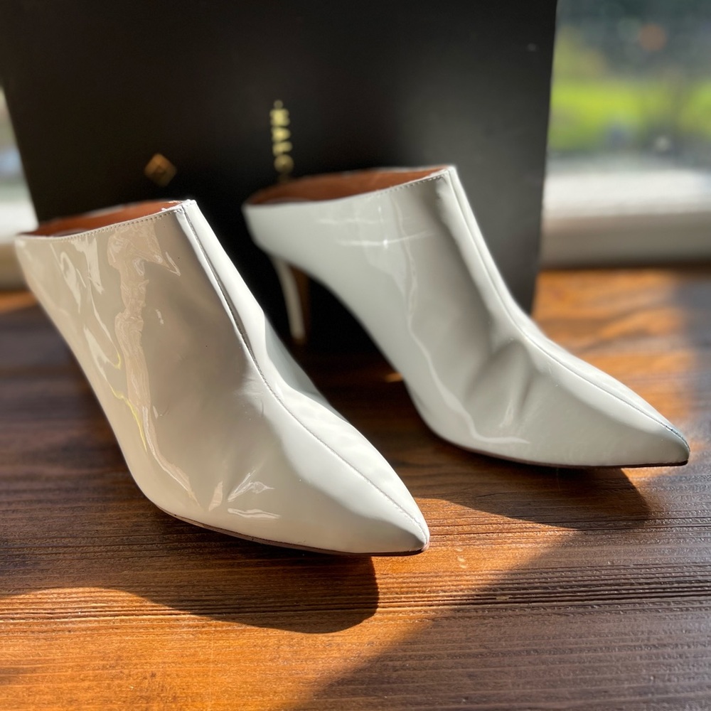 Halogen Lea White Patent beauties size 10M